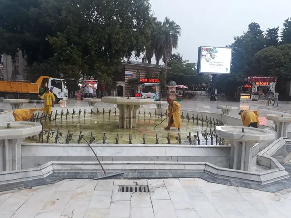 İBB havuzu temizlemeyince ilçe belediyesi kolları sıvadı - 1