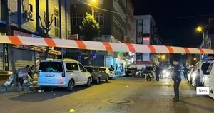 Bağcılar’da araca silahlı saldırı! Yaralılar var