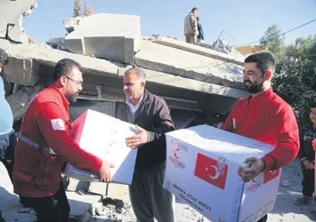 Depremzedeler Türkiye’ye minnettar