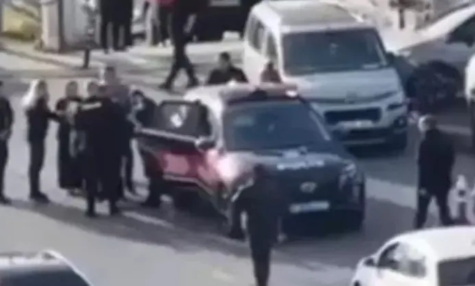 11-yargi-paketi-caydirici-mi-suca-suruklenen-cocuklara-yonelik-cezalar-artiriliyor-1764378435516.jpg 11. Yargı Paketi kapsamında trafiğin güvenliğini bozarak huzur bozan her bir eyleme yönelik caydırıcı ve ağır cezalar kapıda (DHA)