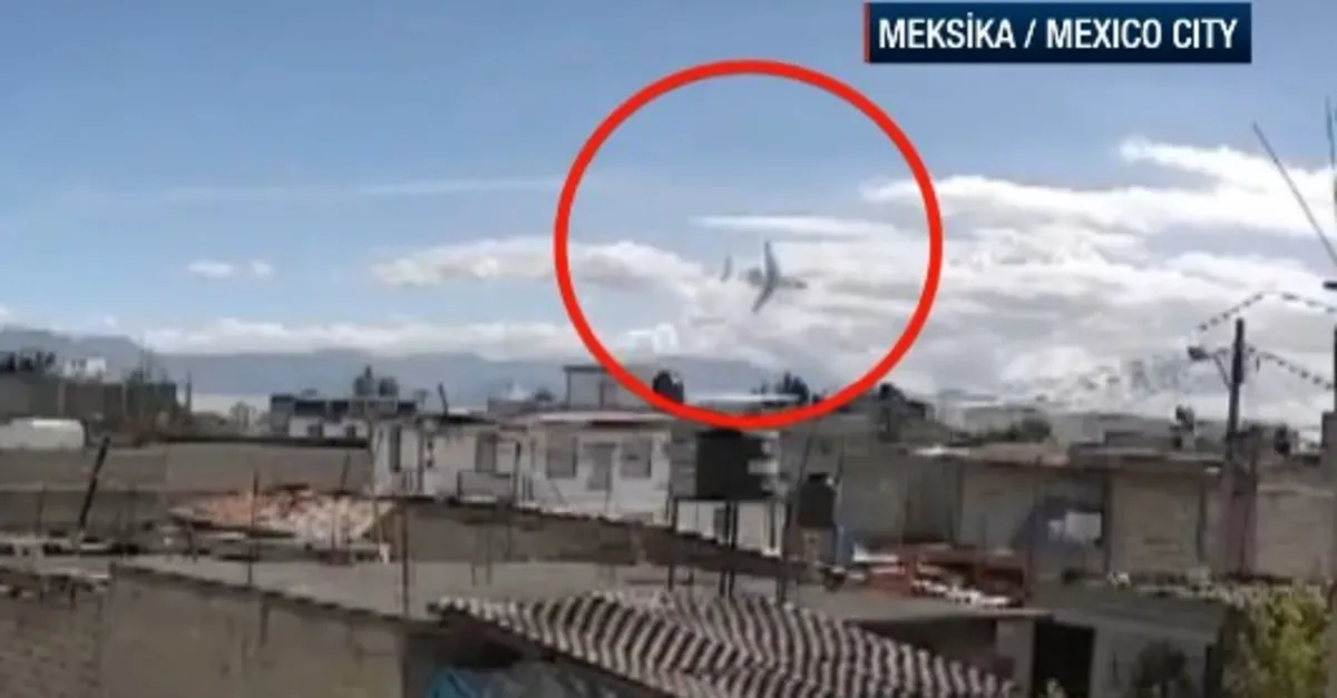 Meksika'da uçak kazası! 7 ölü