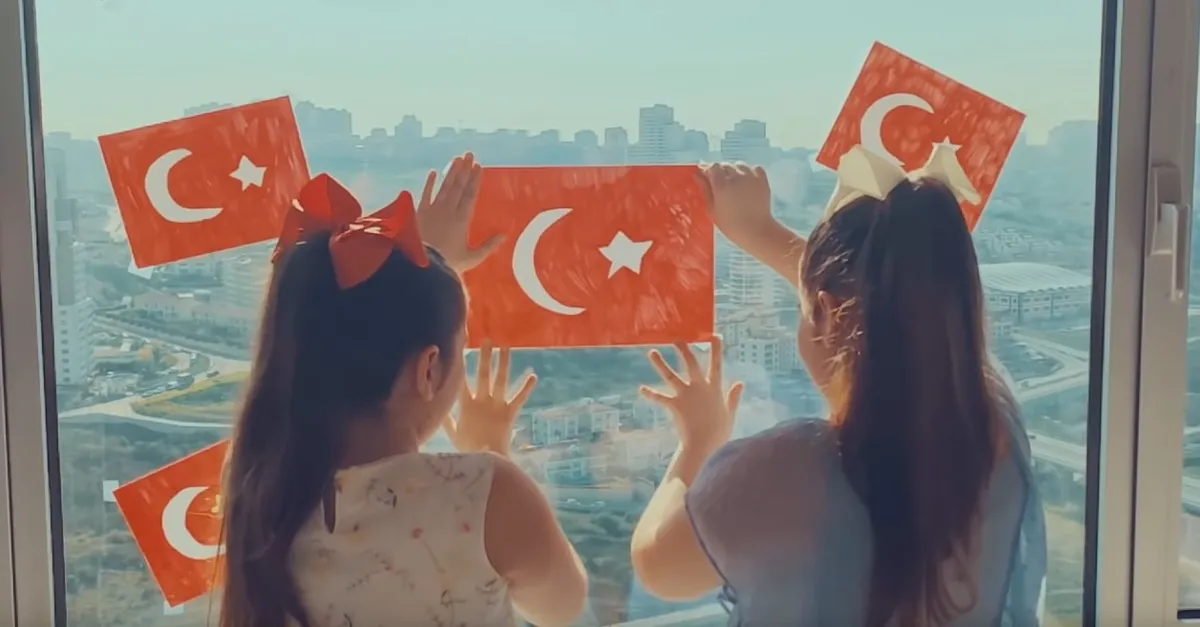 Milli Eğitim Bakanlığından 23 Nisan'a özel "100. Yıl Marşı" | Haluk Bilginer'in sesiyle başlıyor | Video