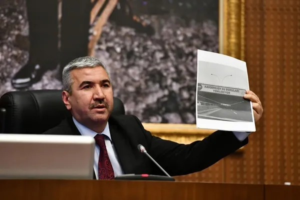 Reklam var icraat yok! CHP’li Mansur Yavaş’ın sözleri havada kaldı: 3 yılda 220 kilometrelik boruyu yenileyemedi!