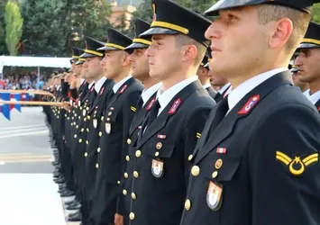 TSK KPSS şartı aramaksızın Astsubay alımı yapıyor! Bu yılın son Astsubay alımı başvuru kılavuzu ve ekranı (Kara, Deniz ve Hava Kuvvetleri)