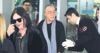 Kağıt üstünde evliyiz