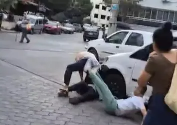 Denizli’de sopalı yumruklu kavga!  3  yaralı