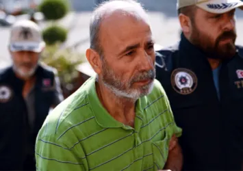 Eski Emniyet Müdürünün evinde Gülen'in yazdığı iddia edilen not bulundu