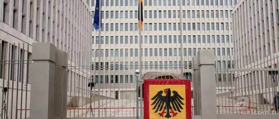 ABD ve Almanya yıllarca birbirini dinlemiş! Merkel–Obama hattında istihbarat skandalı 3