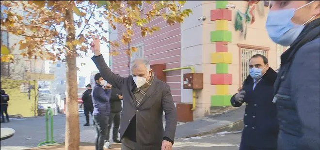 Evlat nöbetindeki ailelere zafer işareti yapan HDP’li vekil Erol Katırcıoğlu’na şok! Soruşturma başlatıldı
