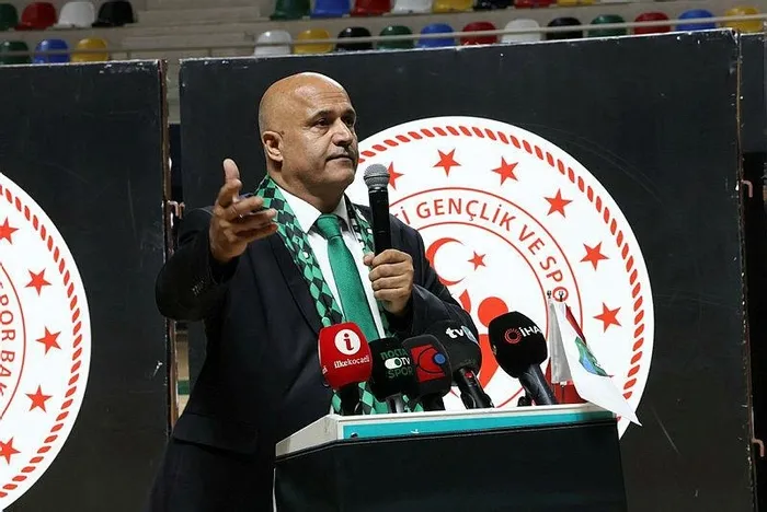 1724598500507.jpeg Kocaelispor'da büyük şok! Şampiyonluk kupası kayboldu - 2