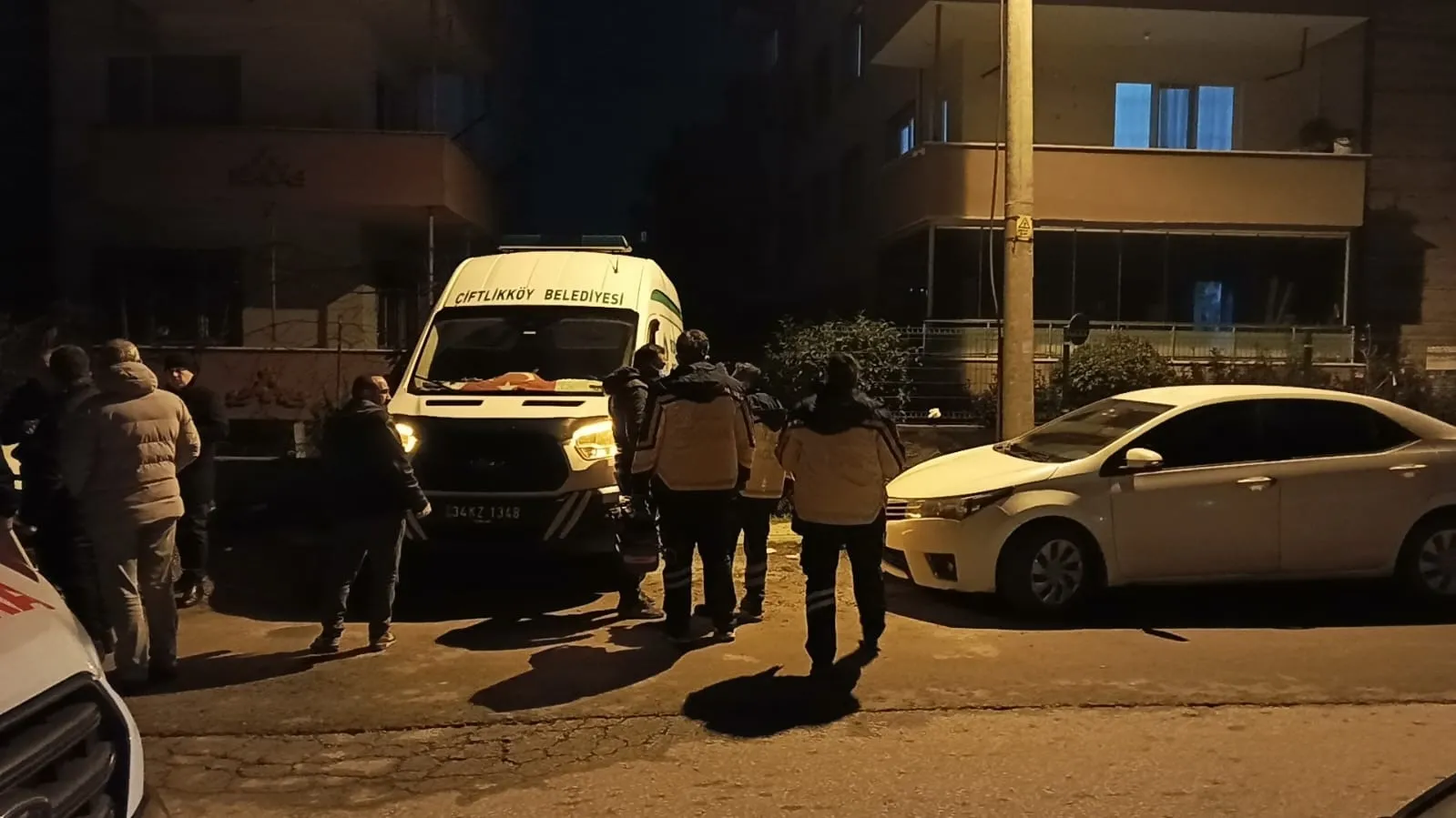 Yalova'da emekli öğretmen evinde ölü bulundu