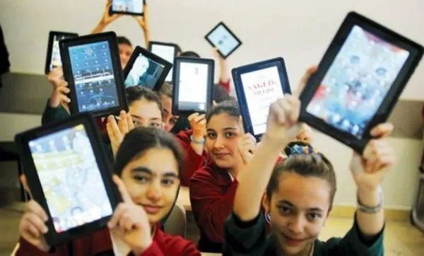 Milli Eğitim Bakanlığı'ndan tablet müjdesi! 15 şehre 50 bin 500 adet tablet... - 4