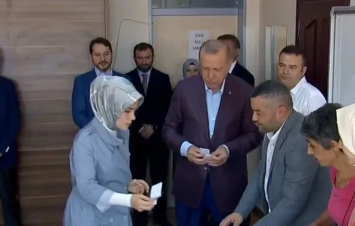 Başkan Erdoğan oyunu kullandı - 4