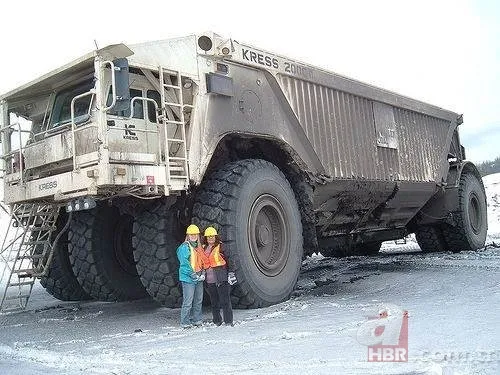 Dünyayı hayrete düşüren devasa iş makineleri 13