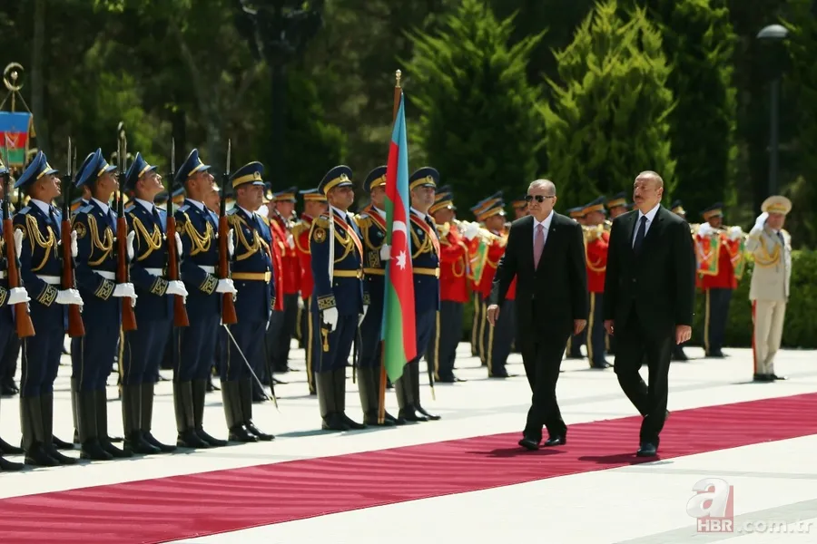 Başkan Erdoğan Azerbaycan'da Aliyev tarafından resmi törenle karşılandı 6