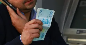 Dolandırıcıların son kurbanı fizik profesörü!