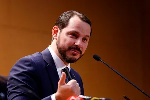 Bakan Berat Albayrak Davosta şirket CEOlarıyla görüştü