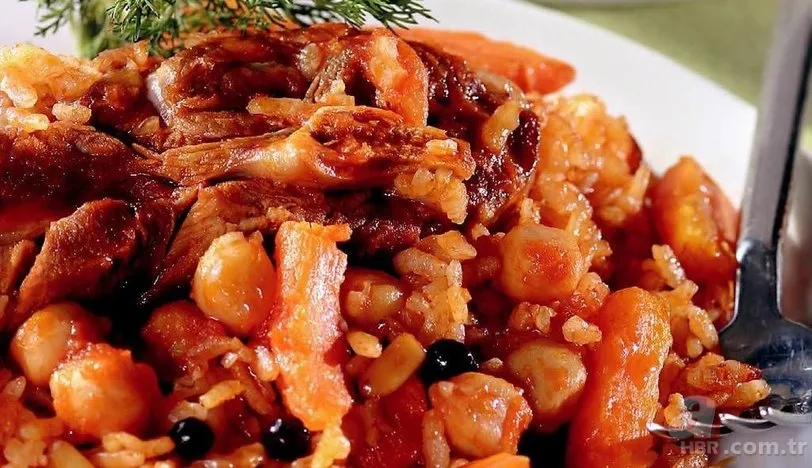 Ünlü pilavcıları tahtından edecek lezzet! Kokusuyla komşularınızı sıraya dizecek! Özbek pilavının eşsiz formülü... 3