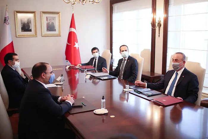 Dışişleri Bakanı Mevlüt Çavuşoğlu'ndan kritik görüşme! Malta Maliye ve İstihdam Bakanı Clyde Caruana ile bir araya geldi - 1