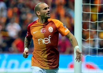 Nice, Sneijder'i açıkladı