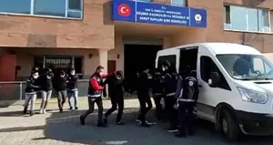 Van’da 6’sı yabancı 15 organizatör yakalandı