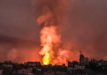 İşgalci İsrail'den Suriye'ye hava saldırısı