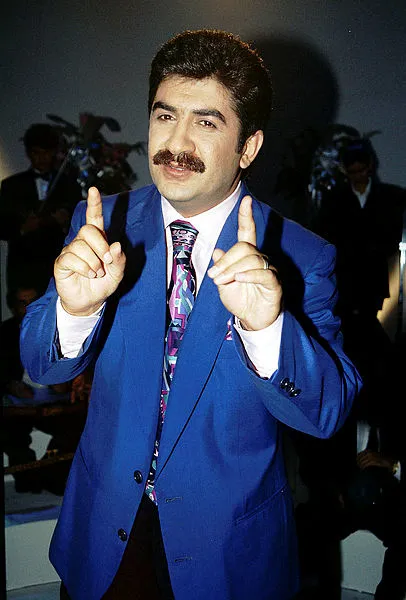 Son dakika: Türk halk müziğinin acı günü: Burhan Çaçan hayatını kaybetti