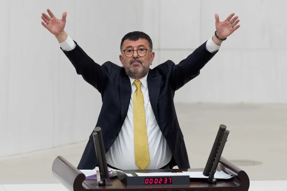 CHP’li belediyeleri esir alan kirli rüşvet ağı deşifre oldu! Cemil Tugay’dan o isme neşter - 1