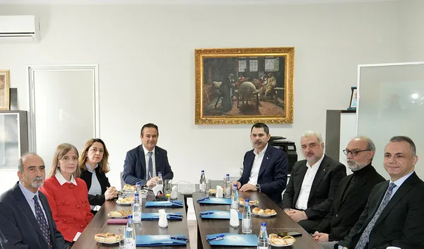 1706872986948.jpg AK Parti İstanbul adayı Murat Kurum'dan Kandilli Rasathanesine ziyaret: Riskli yapı kalmayacak şekilde hazırlanıyoruz - 4