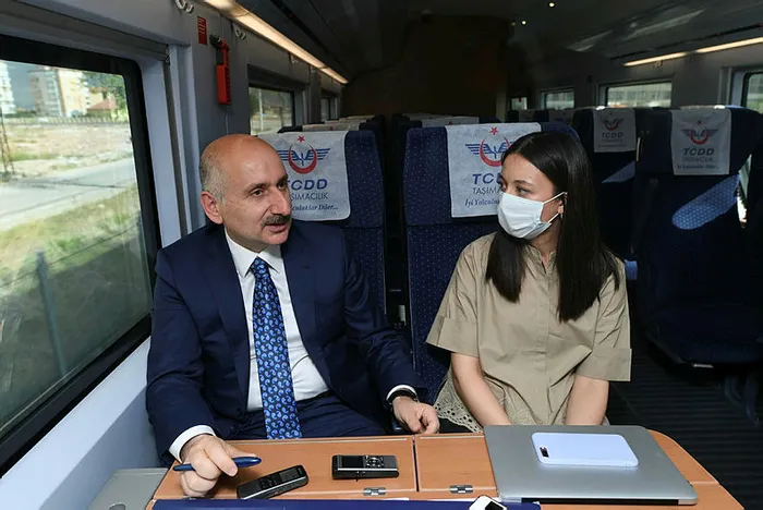 Ulaştırma ve Altyapı Bakanı Adil Karaismailoğlu: 2021 Kanal İstanbul için önemli bir yıl olacak