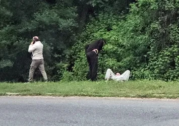 Motosikletle giderken silahlı saldırıya uğradı: 1 yaralı