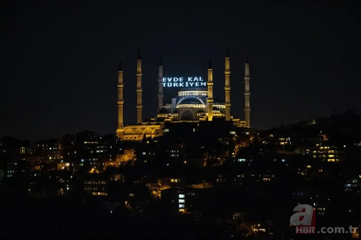 Büyük Çamlıca Camisi'nden 'Evde Kal Türkiyem' çağrısı