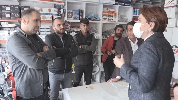 iyi-parti-lideri-meral-aksener-siirtte-burasi-kurdistan-narasi-atan-bolucuye-haddini-bildiremedi-1635460141635.jpeg İYİ Parti Genel Başkanı Akşener ''Burası Kürdistan'' diyen teröriste ağzının payını veremedi - 4