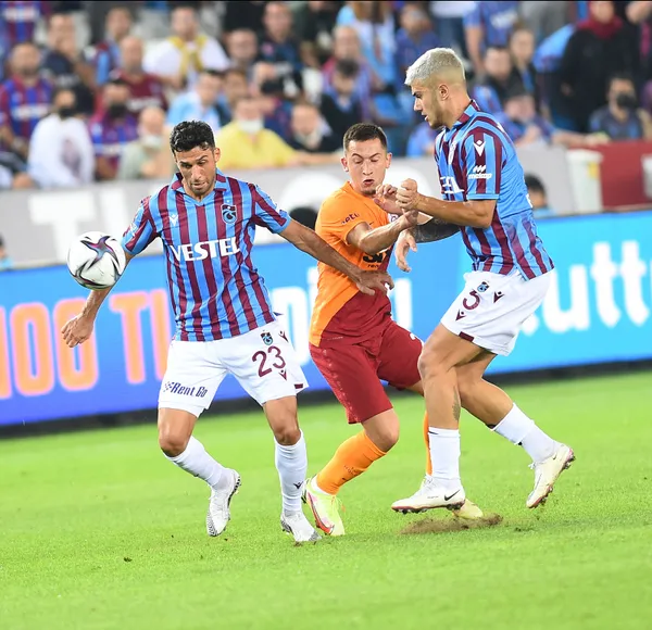 Trabzonspor'dan Cüneyt Çakır tepkisi: Soru işaretleri bırakıyor - 1