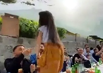 Kayseri'de rezalet görüntü! Küçük kızı alkol masasında oynattılar Valilik ve Bakanlık harekete geçti