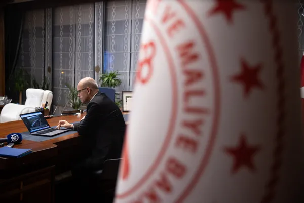 Hazine ve Maliye Bakanı Mehmet Şimşek'ten enflasyon ve büyüme açıklaması! - 7