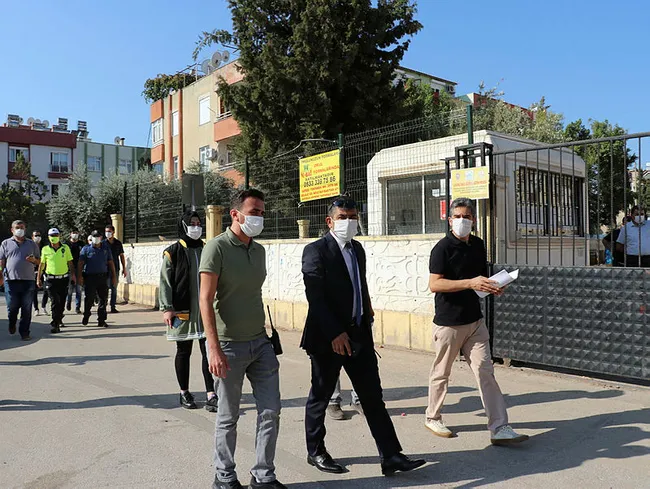 İçişleri Bakanlığı yüz yüze eğitimin bugün başladığı okullarda güvenlik önlemlerini yoğunlaştırdı - 2