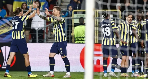 Kanarya liderliği sevdi! Fenerbahçe – Sivasspor: 1-0 MAÇ SONUCU ÖZET