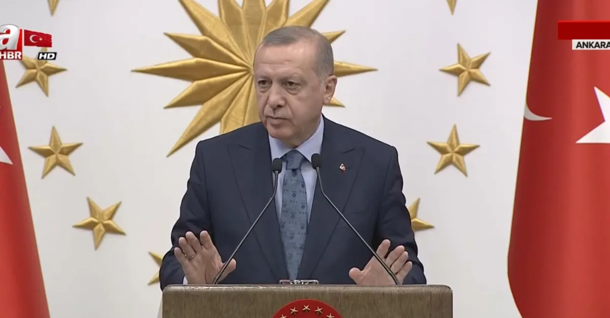 Başkan Erdoğan: Kimi sendikaları öteki olarak gören kafa, 28 Şubat dönemi kafasıdır