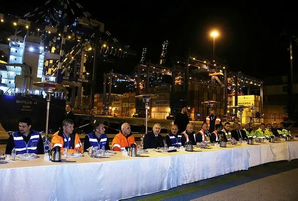 Ulaştırma ve Altyapı Bakanı Adil Karaismailoğlu: Bu yılki ihracat hedefimiz 250 milyar dolar