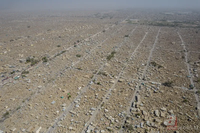 Dünyanın en büyük mezarlığı! Kurban Bayramı'nda böyle görüntülendi 4