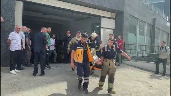 Son dakika | Esenler'de asansör faciası! 4 kişi yaralandı - 2