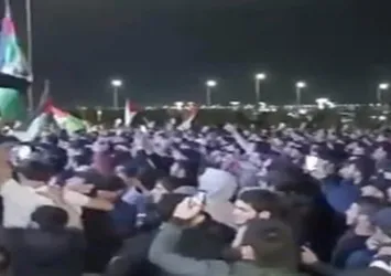 Dağıstan’daki havalimanında İsrail’den gelen uçak nedeniyle arbede çıktı: işgalciler protesto edildi