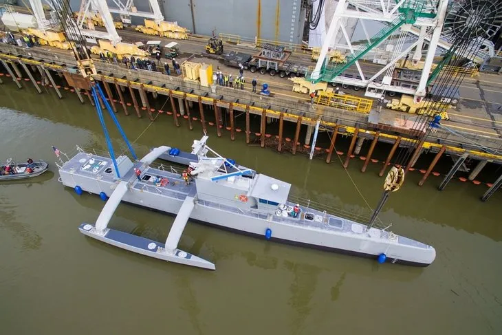 ABD ordusu insansız savaş gemisini test etti