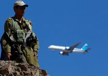 İsrail uçağında bomba alarmı
