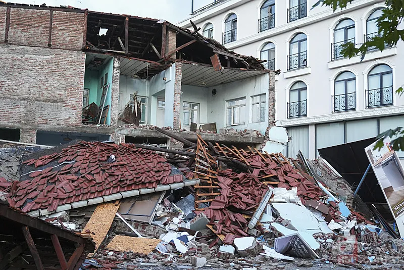 Balıkesir’de deprem! Hasarın boyutu gün ağarınca ortaya çıktı | A Haber görüntüledi 24