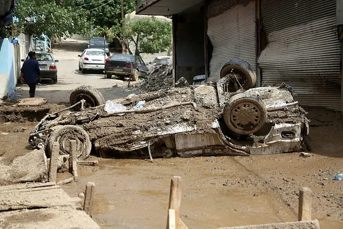 son-dakika-irandaki-sel-felaketinde-can-kaybi-76ya-cikti-1659394412290.jpg Son dakika: İran’daki sel felaketinde can kaybı 76’ya çıktı - 1