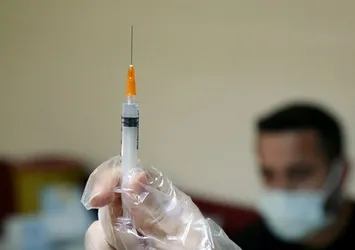 Randevu almadan sırası gelenler aşı yaptırabilir mi? Milyonların merak ettiği soru yanıt buldu