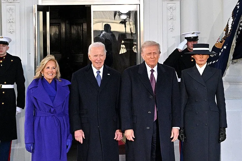 DONALD TRUMP VE HALEFİ JOE BIDEN’DAN İLK POZ!