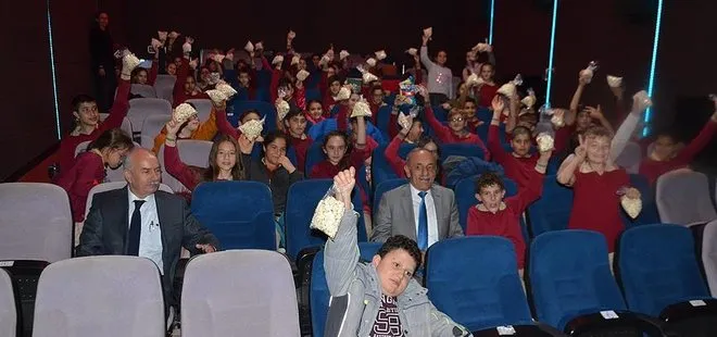 Yüz binlerce öğrenci sinemayla buluştu